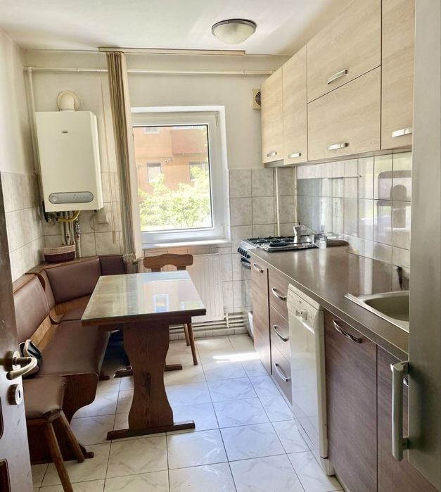 Apartament 3 camere de închiriat Cartier Scriitorilor