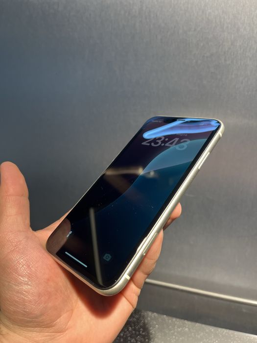 Продам iPhone 11 128gb.