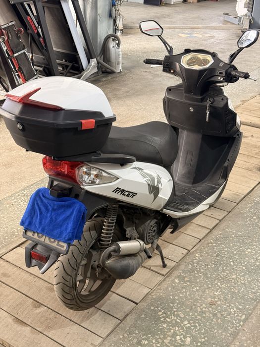 Продам скутер Racer 50