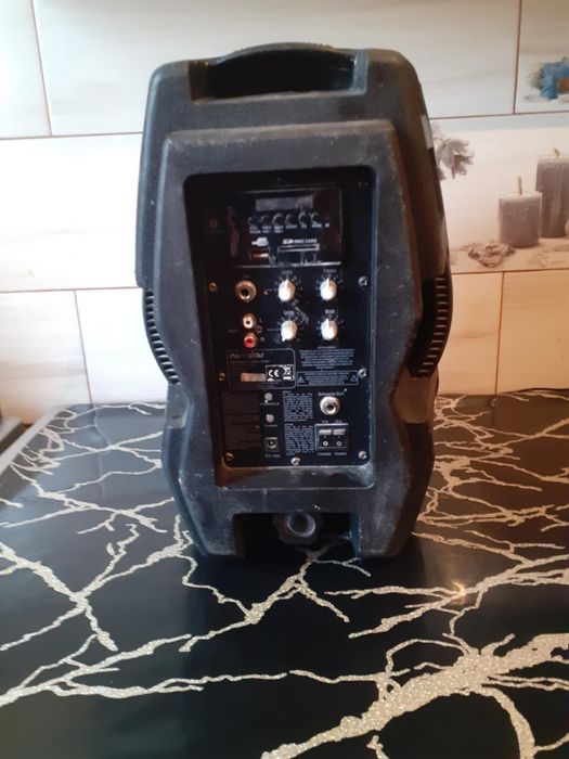 Vind sau schimb cu telefon  boxa activa