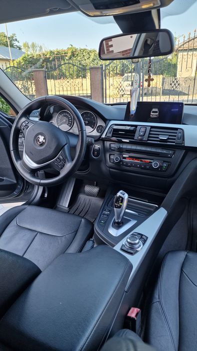 Vand BMW Seria 3 F30  320 XDrive 184CP. An 2013 07