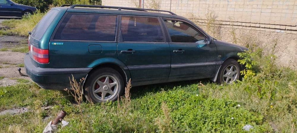 Фольксваген пассат В4, V1,8л