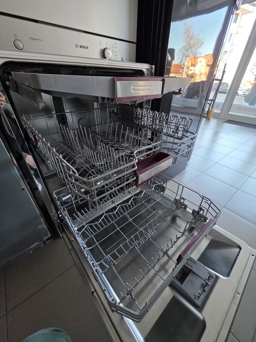 Съдомиялна за пълно вграждане Neff