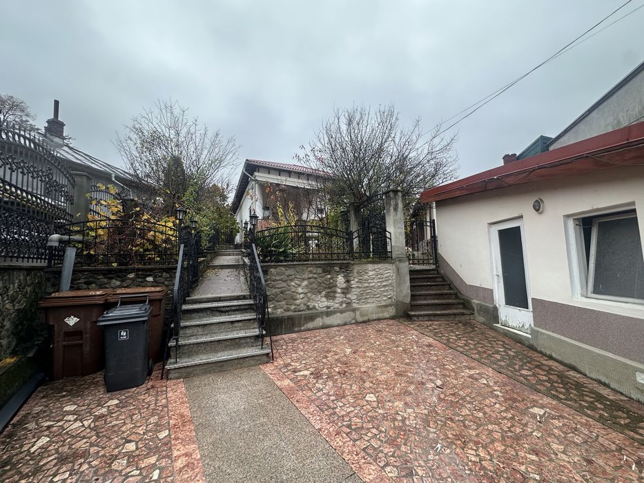 Casa de Vanzare pe Dealul Capela