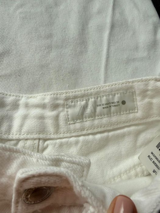 Дамски бели дънки Zara