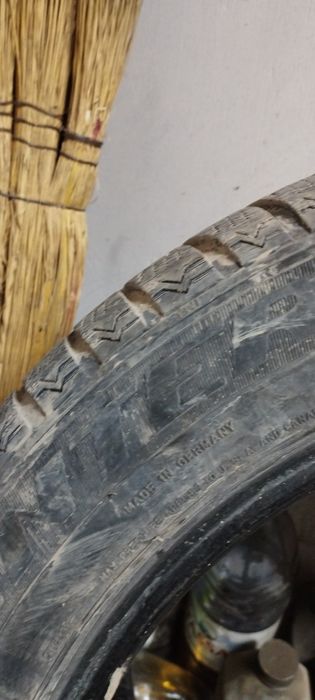 Продам резину 225/50/17