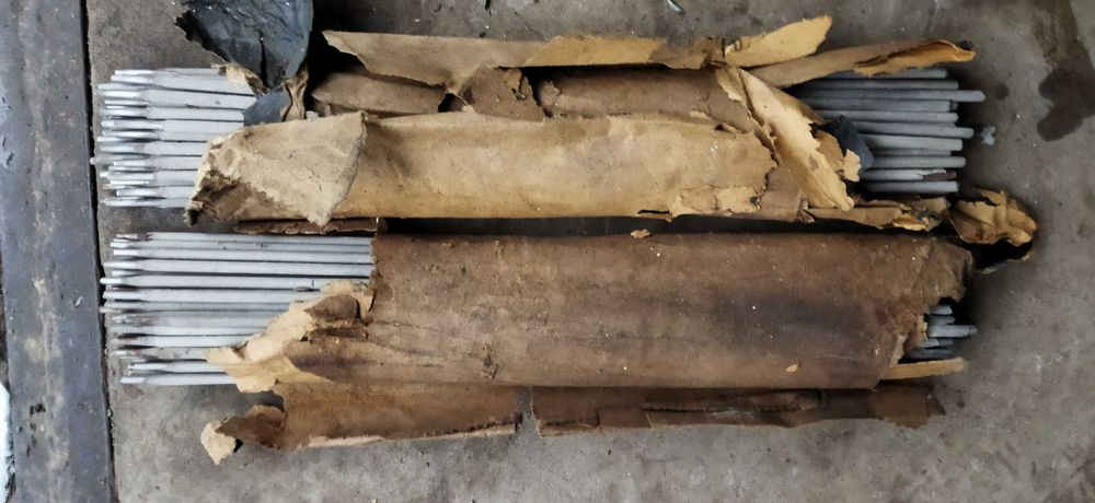 резиновый лист, картон, прокладочный материал и т.д.