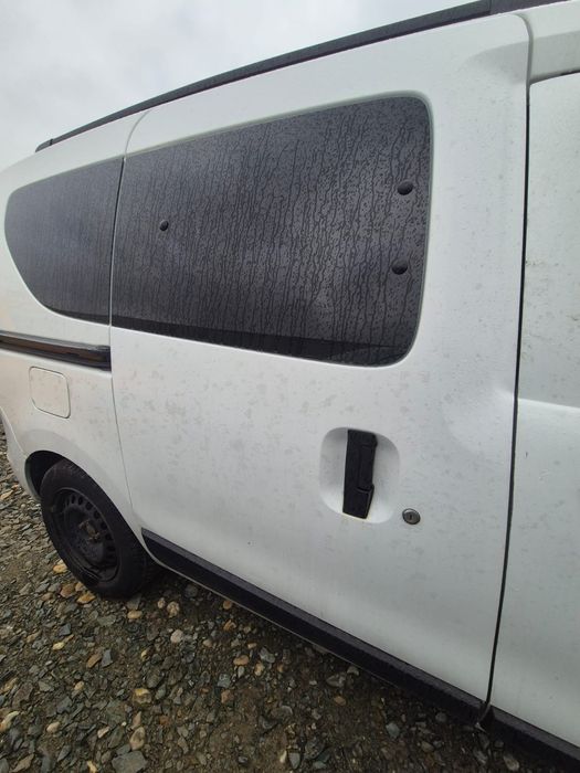 Dezmembrez Dacia Dokker 1.5 euro 5