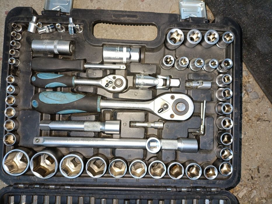 Универсальный набор инструментов