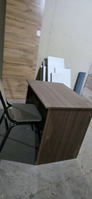 Дарс стол стули сотилад