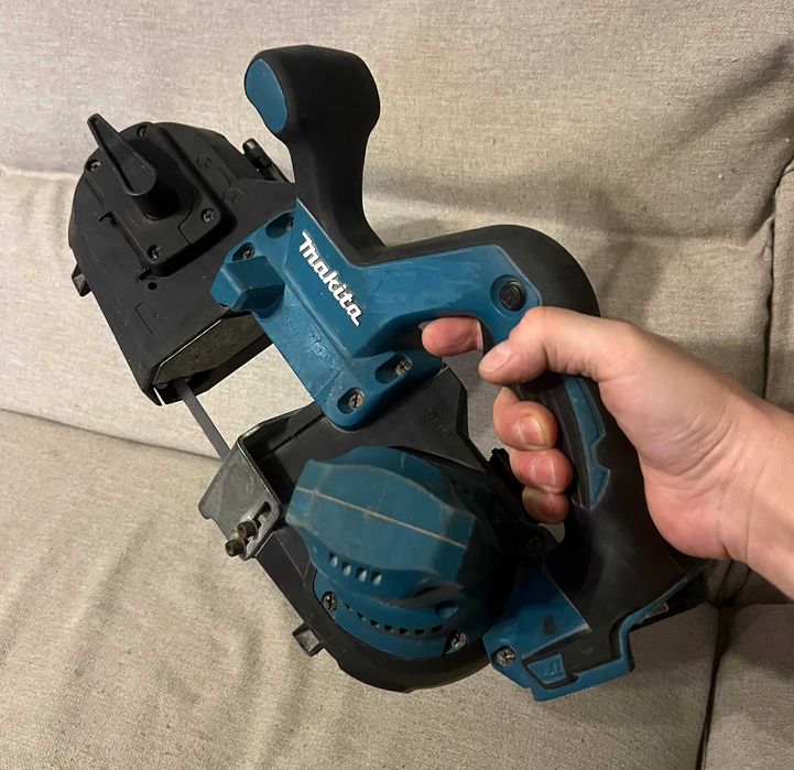 Makita DPB181 Fierastrau cu banda 18V LXT profesional