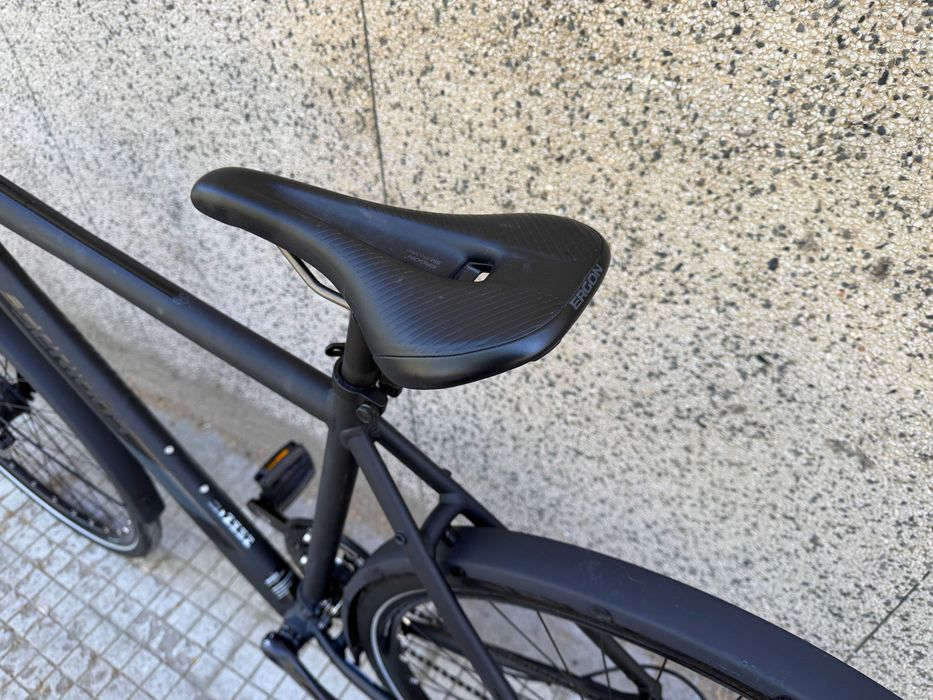 Serious Athabasca Hybrid Street 28''/Shimano XT/Led светлини/динамо главина