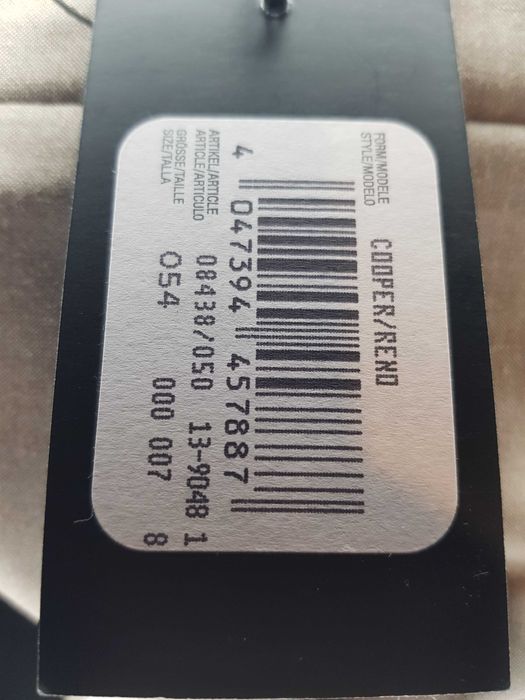 Hugo Boss Нов Оригинален мъжки костюм размер 44