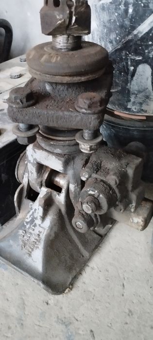 Парковка Мерседес атего