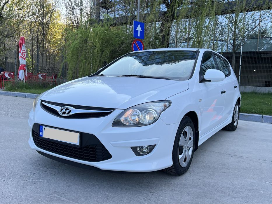 Hyundai i30, 99.000km 2011, 1.4 Benzina Euro 5, roti vara/iarna