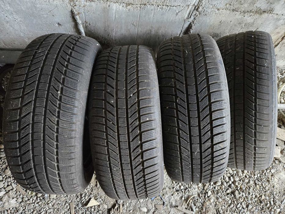 Set 4 anvelope iarna 255/55/18, Continental
