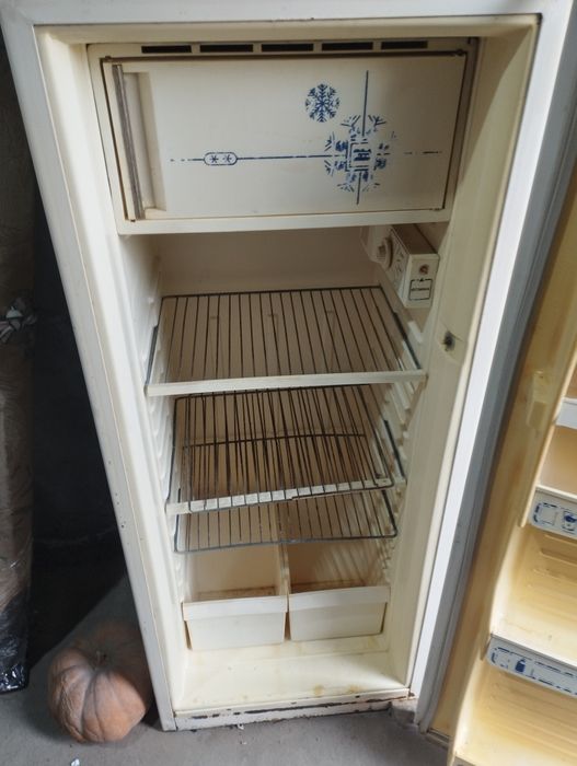 Продается холодильник