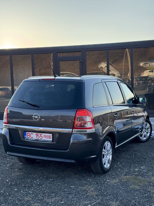 Opel zafira | euro5 | 7 locuri | garanție | rate | parc auto |