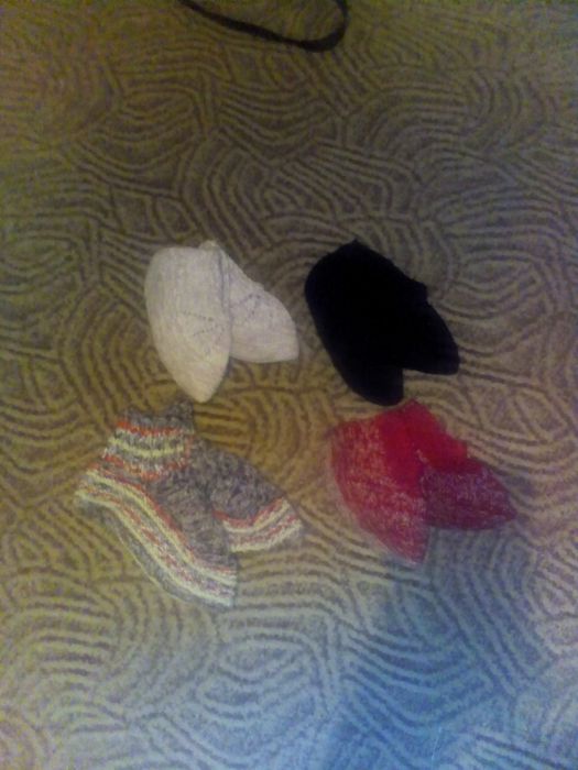 Плетени вълнени чорапи