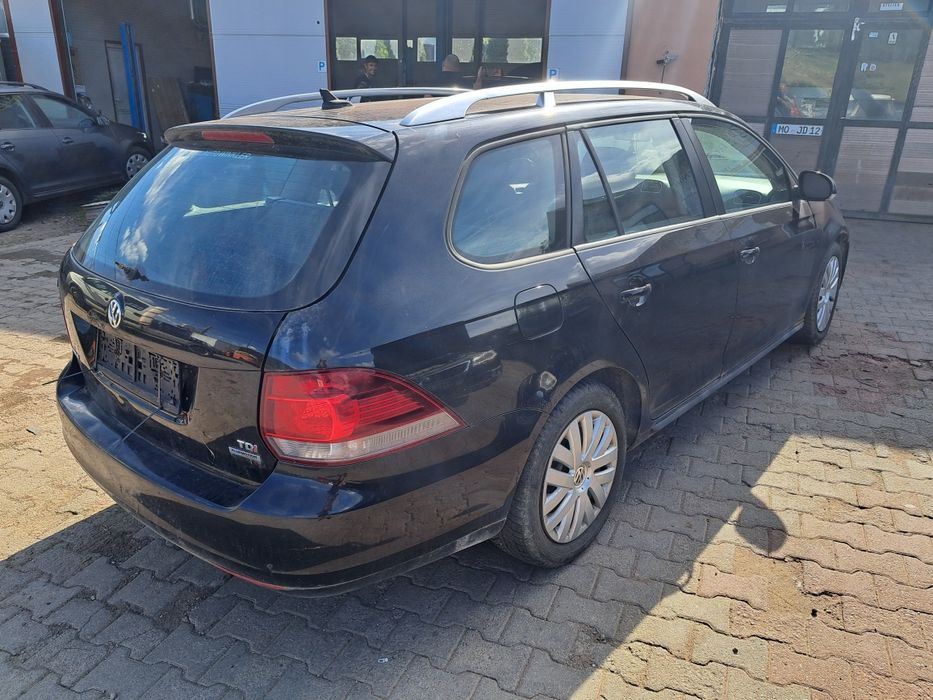 Elemente Caroserie VW Golf Variant 1.6TDi CAYC An 2011