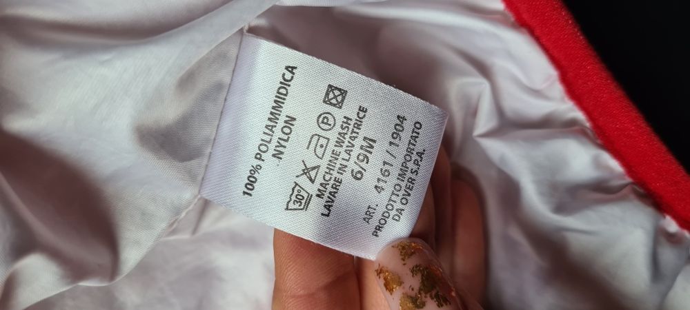 Greaca roșie fetite