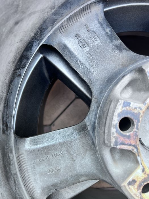 Продам диски R18 разболтовка6-139.7