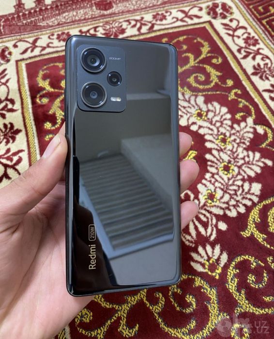 Redmi note 12 pro plus 5g 12/256 gb 150$ holati 10dan 7 usta koʻrmagan