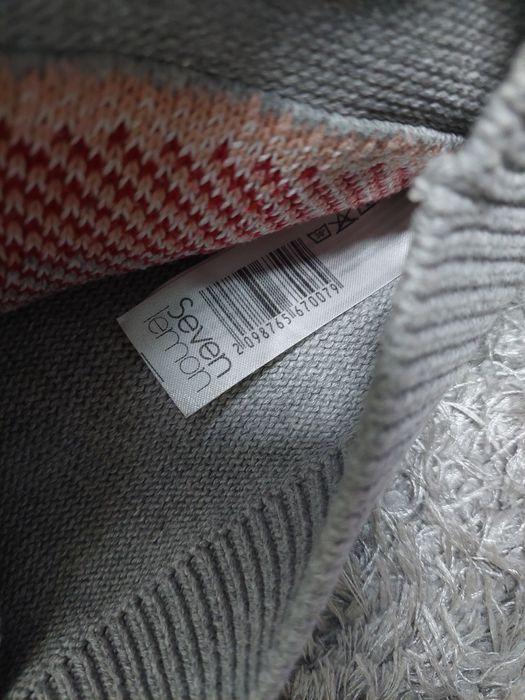 Лот блузи за момче с подарък