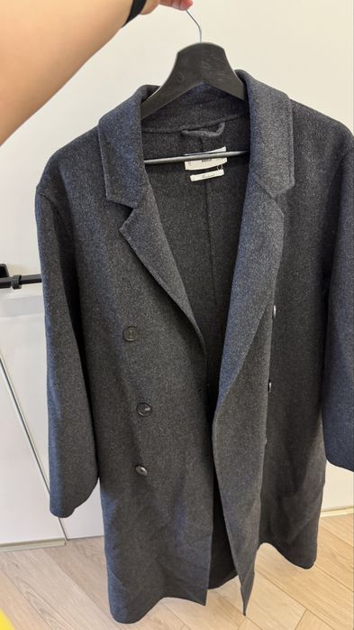 Продаю пальто Mango