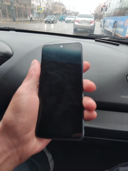 Редми ноте 10.64гиг,