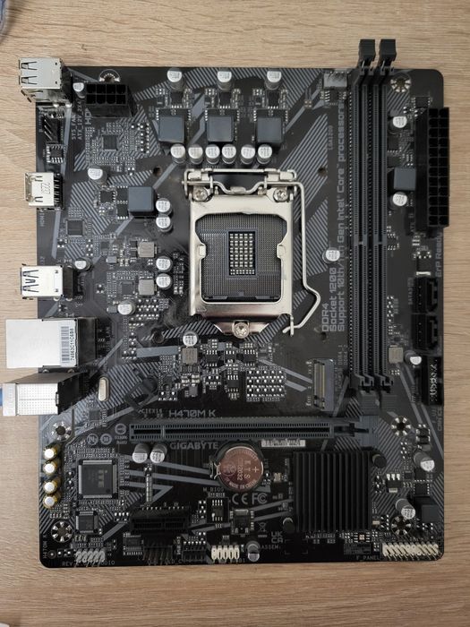 Материнская плата