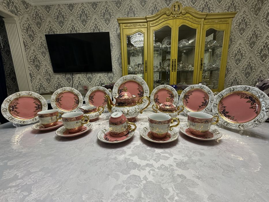 Сервиз oт фирмы ZJ gold 24 karat