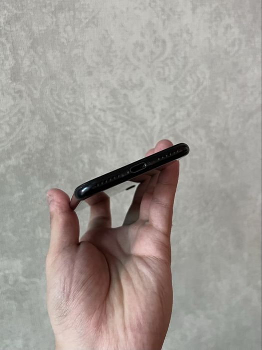 iPhone se 2020 black 128gb