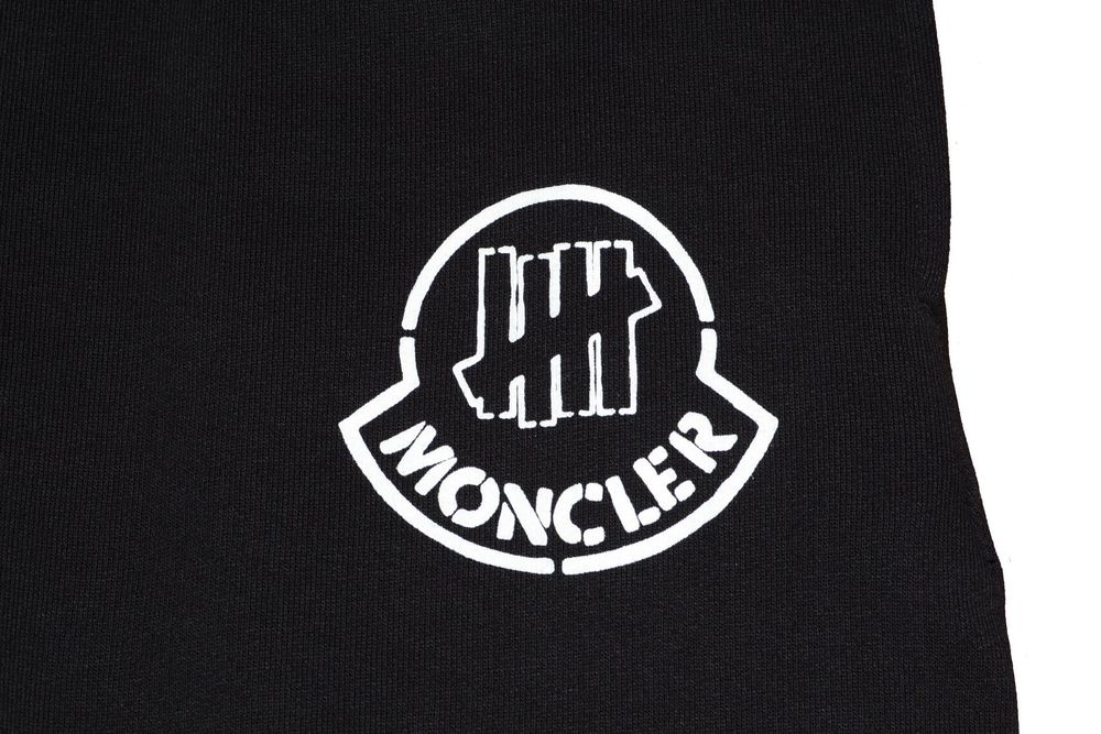 Moncler - мъжко долнище, размер L (Oversized)