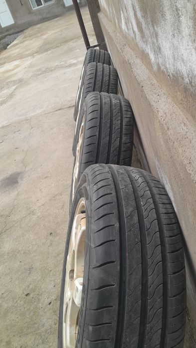 Продам шины в сборе