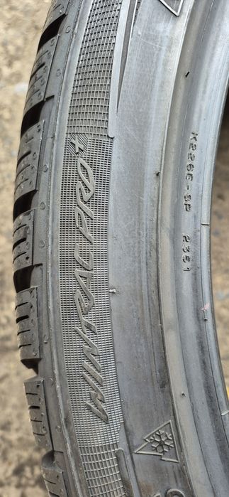 4 anvelope iarna Vredestein 275/35/22,dot 2025.Pretul este pe bucata.