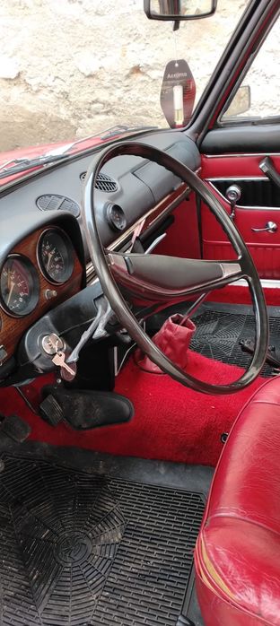 LADA  1980 — imagine 3