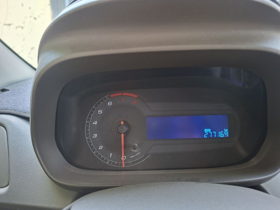 Yaxshi holata prapon bor kraska bor