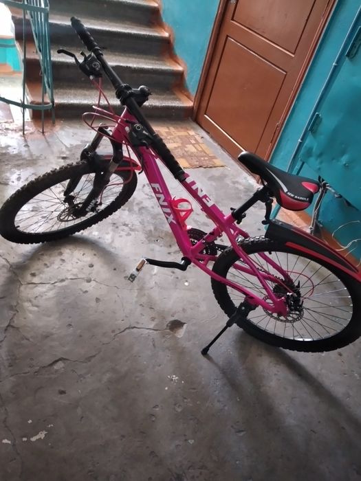 Велосипед подростковый на 10-14 лет.