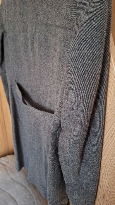 Дамско дълго палто на Andrews ladies.Р-р 42 (xs/s).Сиво. Използвано.