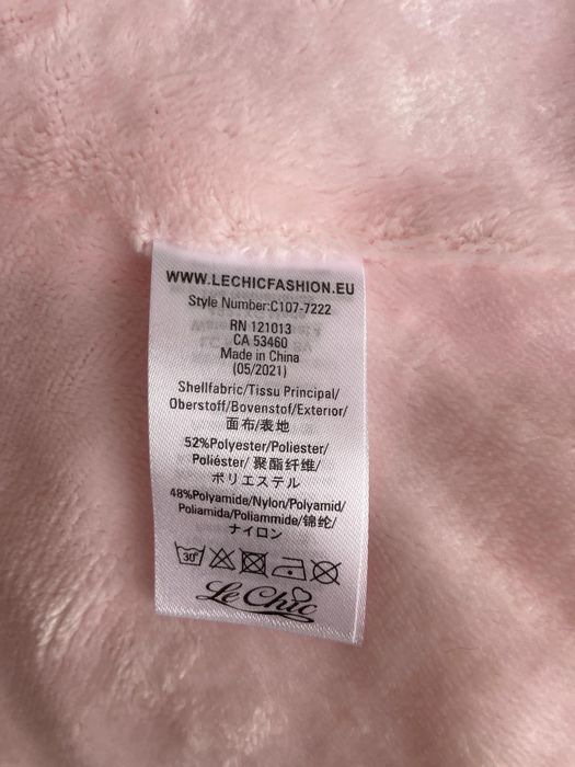 Le Chic Noua , cu eticheta