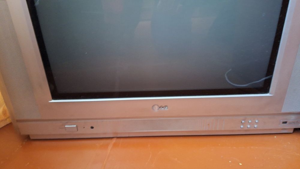 Телевизор цветной LG