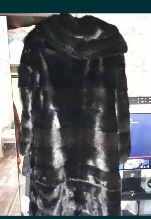 Продам норковую шубу