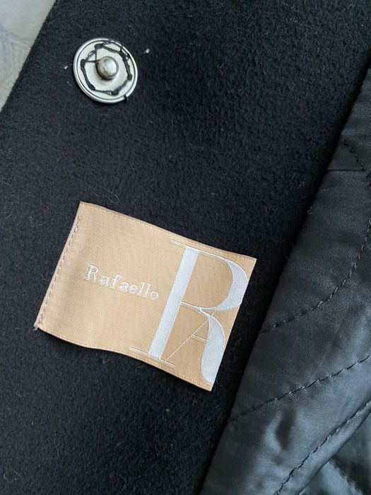 Шикарное пальто от Rafaello
