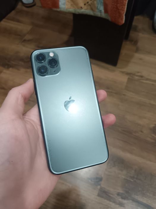 айфон 11 про.