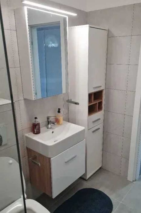 Дава се под наем Едностаен апартамент в Пловдив, Център - 28 кв.м за 142.8 € - Снимка #1