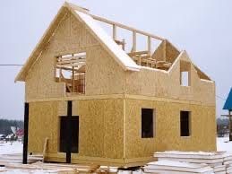 Construim căsuțe din lemn