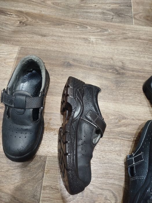 Продам сандали рабочие