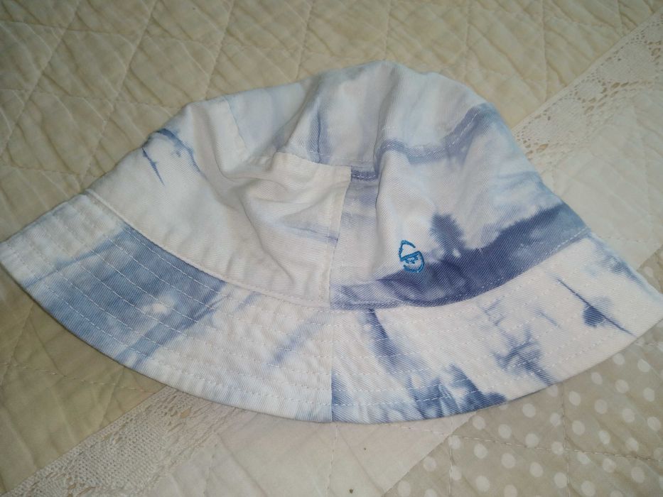 3 pălării de soare , una cu două fețe (+bonus ochelari de soare)