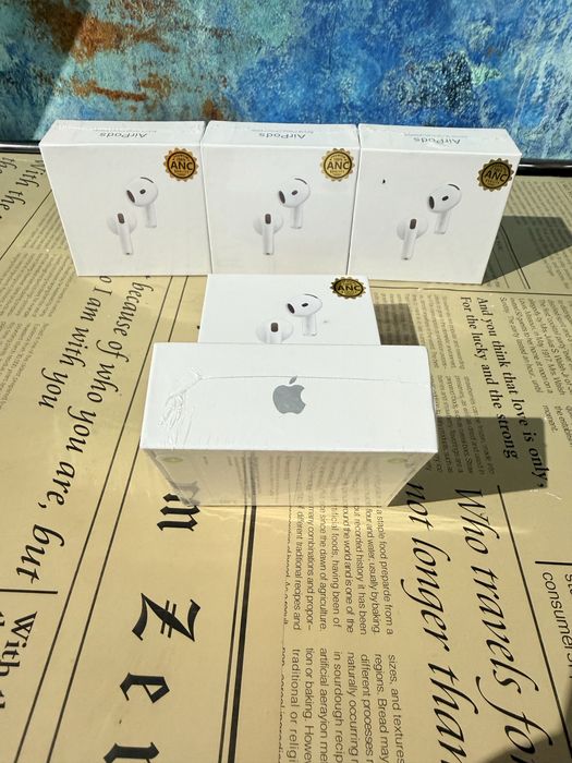 Apple Airpods 4 noi